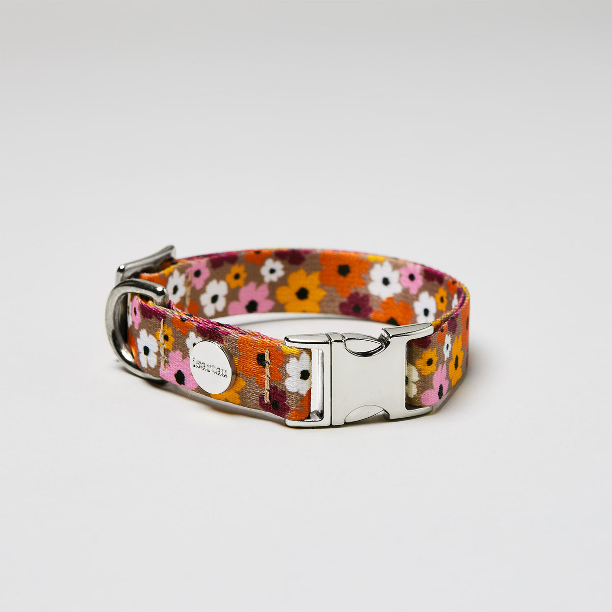 Verstellbares Halsband Design „Blumenmeer“ mit silberfarbener Schließe, Gurtband mit Blumenmotiv.