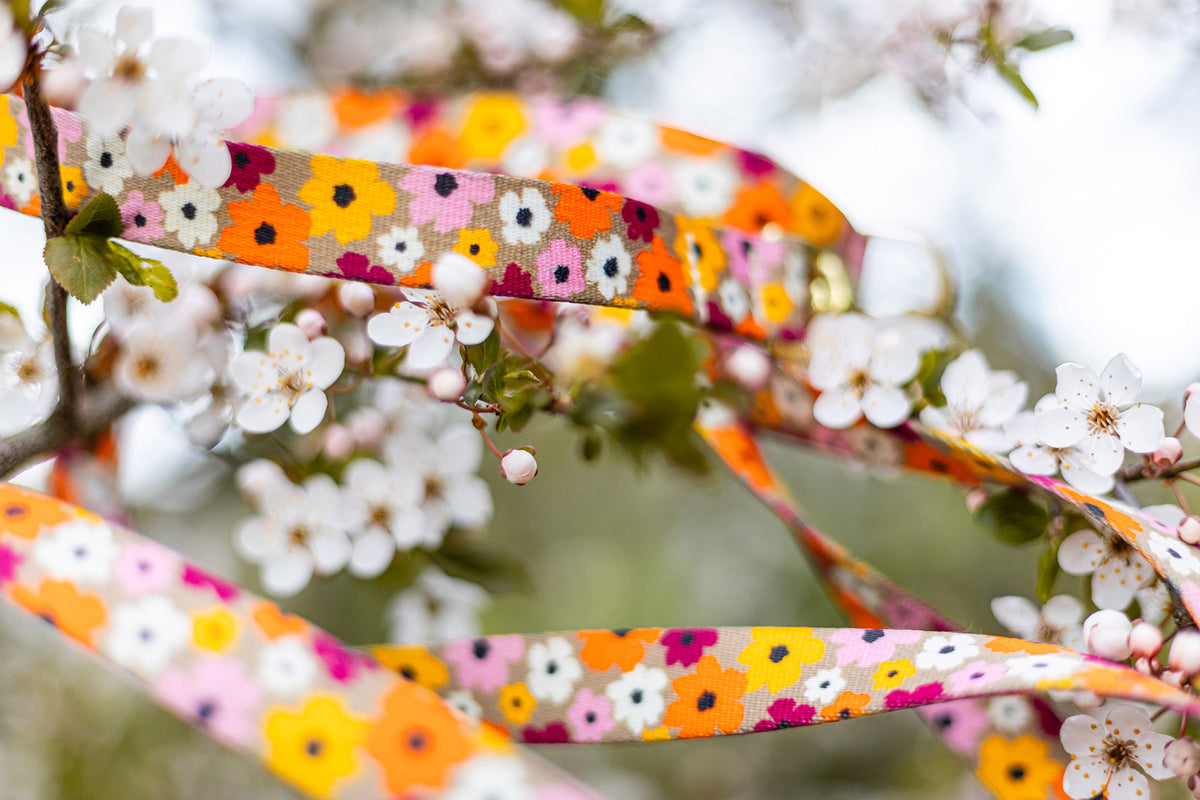 Designerleine Blumenmeer in Blumenstrauch, Florales Muster