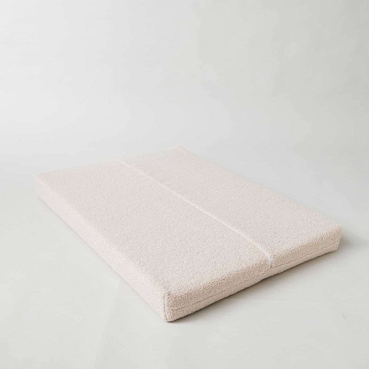 isartau Unterseite der orthopädischen Hundematte Ortho eckig, Teddybezug Sand