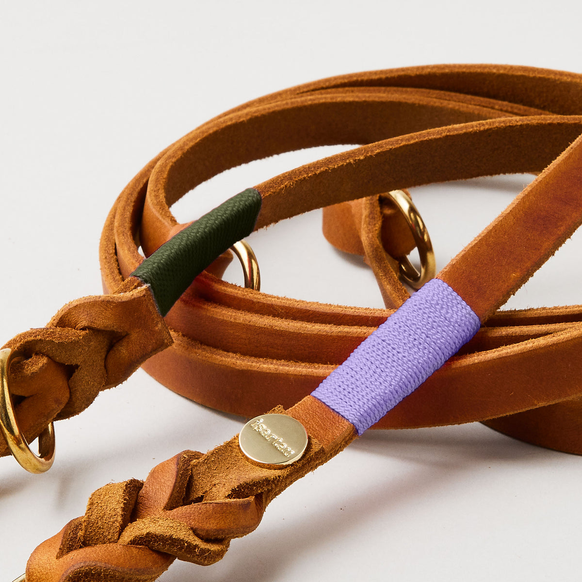isartau Lederleine SPORTY in Cognac, Takelung Lavendel und Oliv