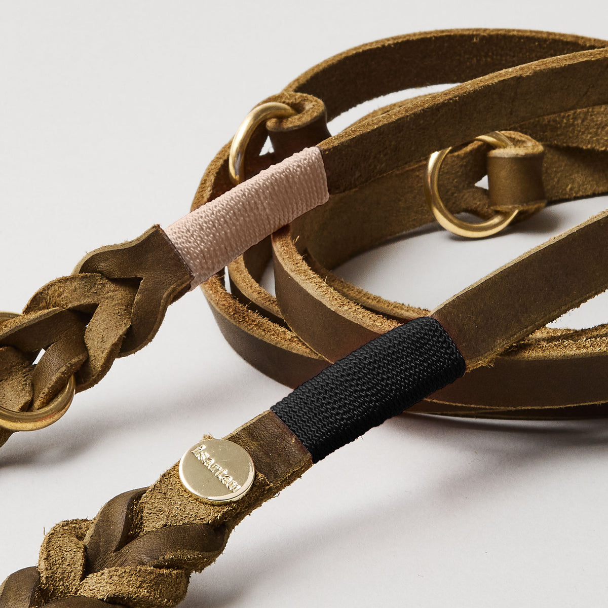 isartau Lederleine SPORTY in Oliv, Takelung Schwarz und Beige