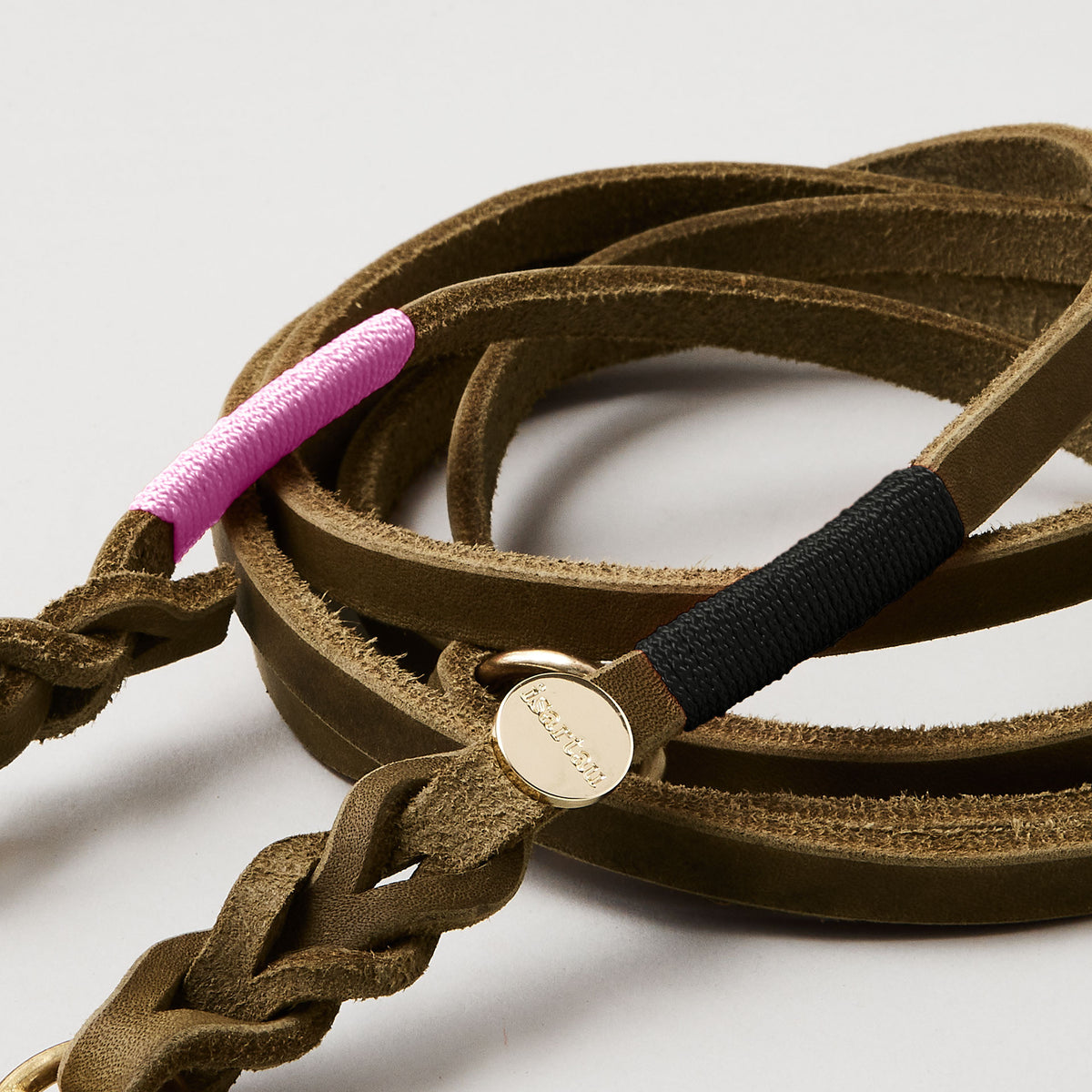 isartau Lederleine SPORTY in Oliv, Takelung Schwarz und Rose