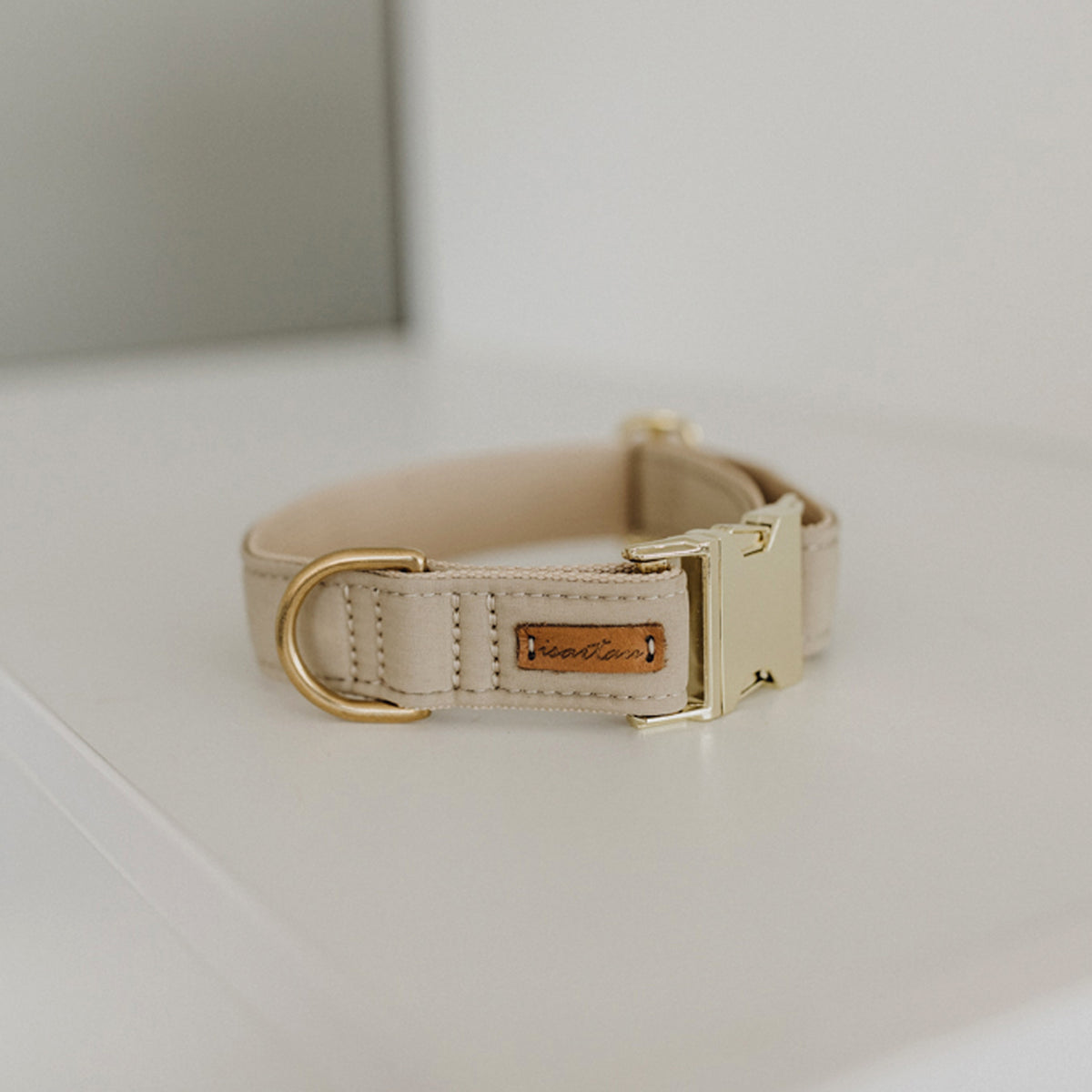 isartau Halsband Softie Beige – Stimmungsbild