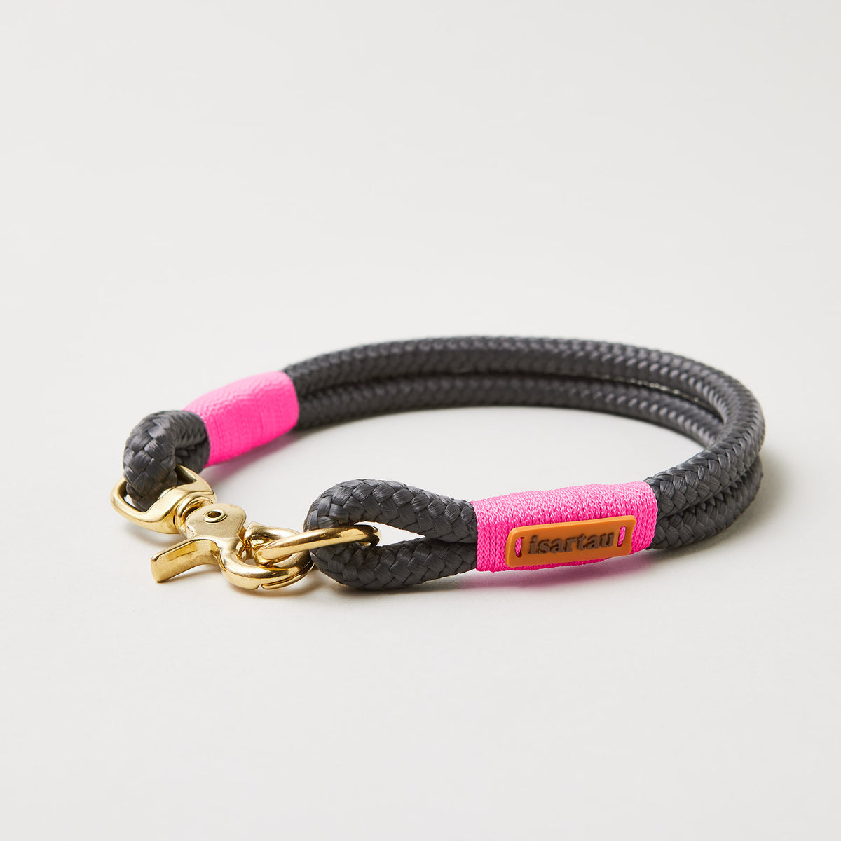 Tauhalsband Heavens Rock 10 mm mit Messing-Beschlägen, dunkelgraues Tau mit neonpinker Takelung