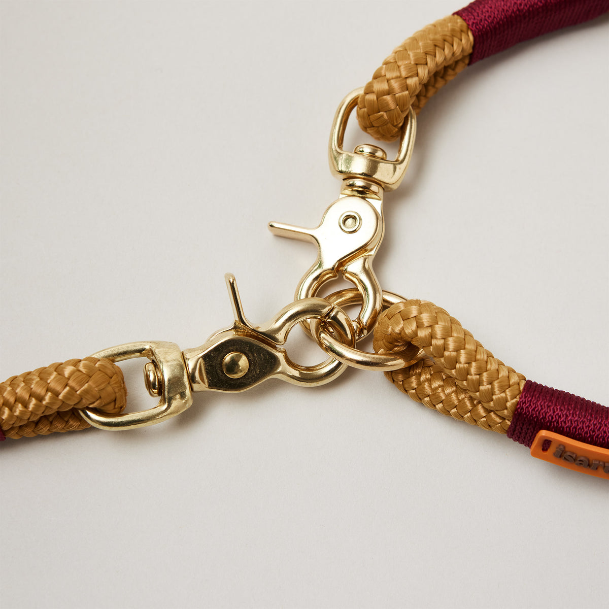 Detail Messingverschluss Tauset Sweet Toffee Burgunder 