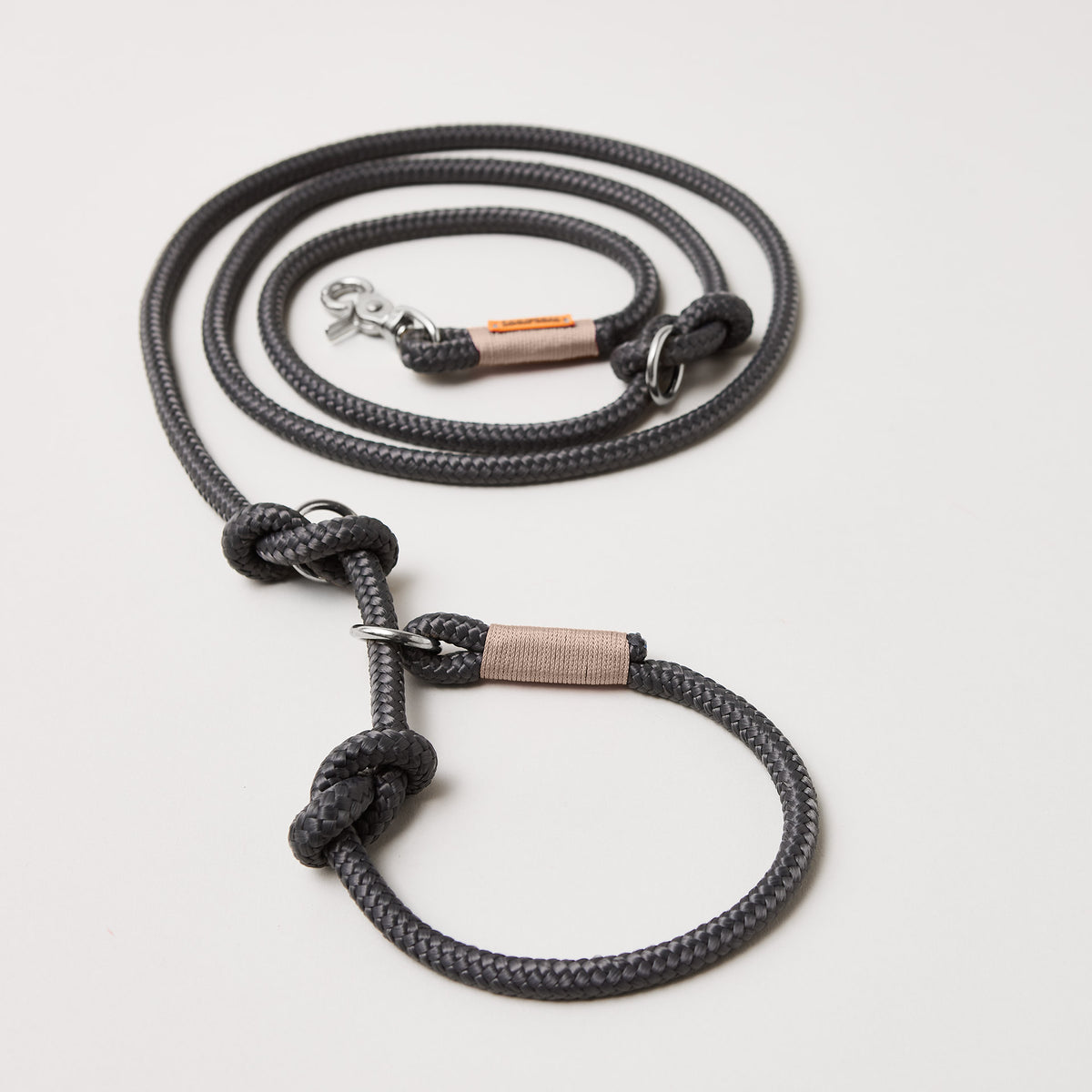 Retrieverleine aus Tau Heavens Rock, Halsung mit integrierter Leine, silberne Karabiner, 2-fach längenverstellbar, erhältlich in 8 und 10 mm