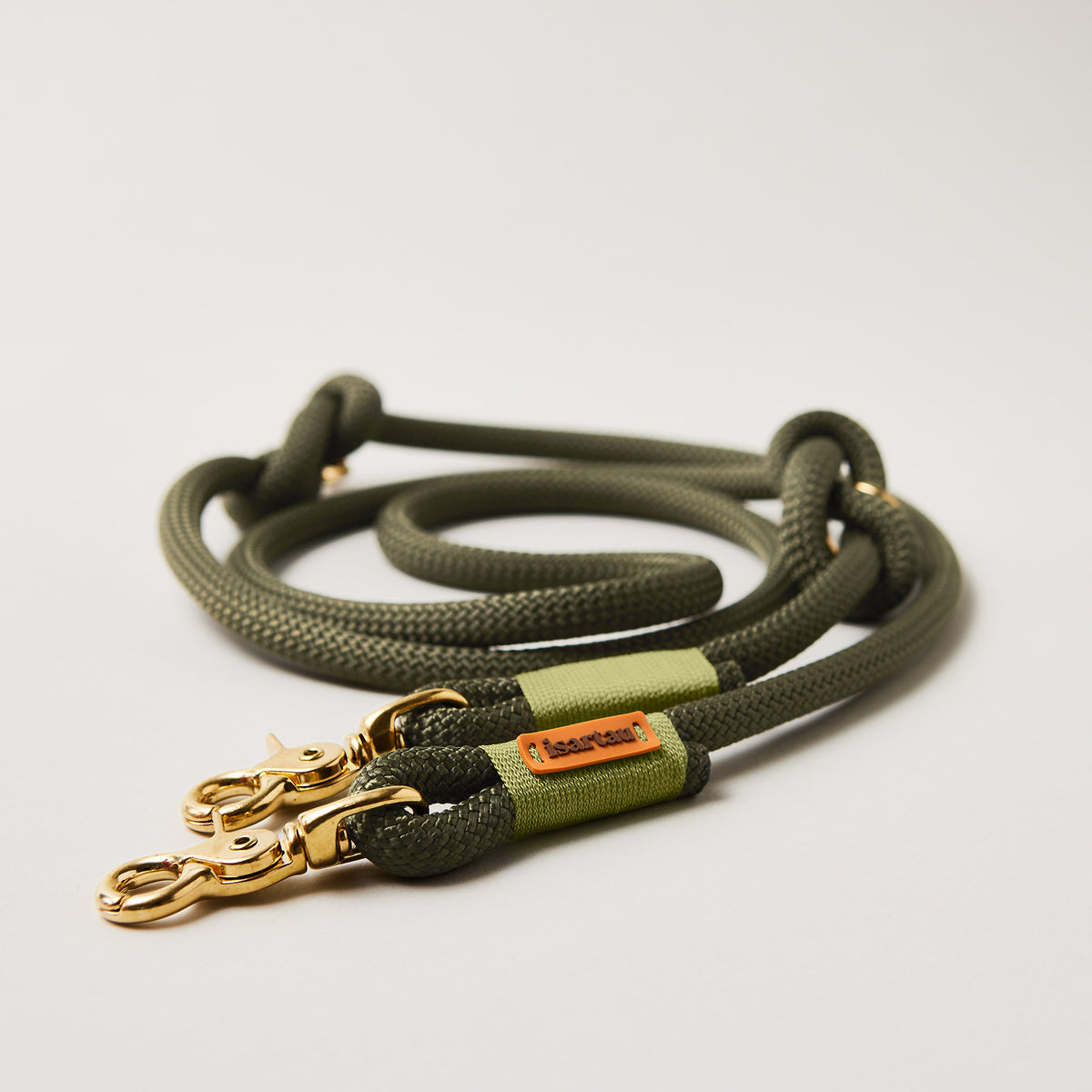 Tau Hundeleine aus Tau Olive Grove Moos 10 mm verstellbar mit Messing-Scherenkarabinern, olivfarbenes Kletterseil mit moosgrüner Takelung, Längenverstellbar