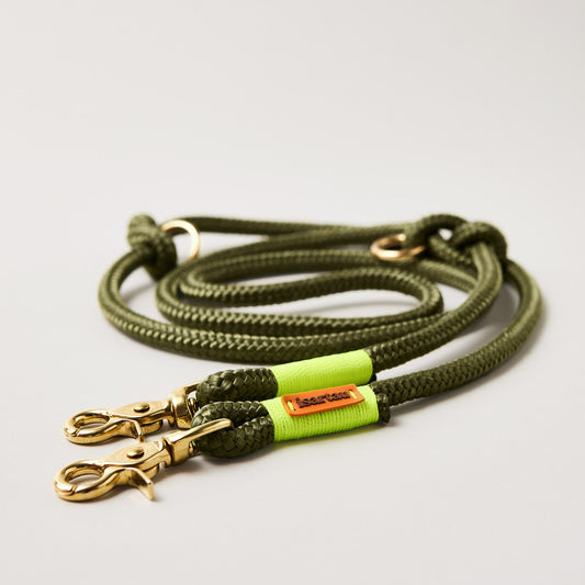 Hundeleine aus Tau Olive Grove Neongelb 10 mm verstellbar mit Messing-Karabinern, olivfarbenes Softtau mit neongelber Takelung, Längenverstellbar