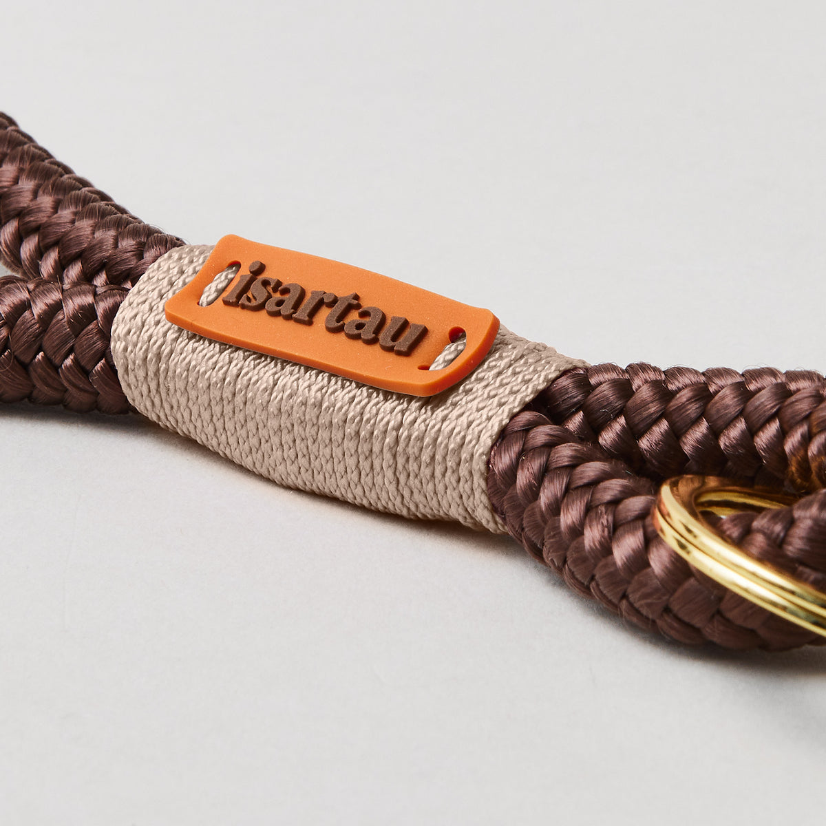 isartau Schlüsselanhänger Classy Chestnut Beige, Softtau, gold, Detailansicht