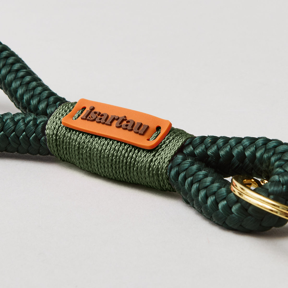 isartau Schlüsselanhänger Evergreen Grün, Softtau, gold, Detailansicht