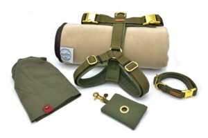 Passende Artikel in Beige/Khaki: Decke, Brustgeschirr, Beanie, Kotbeutelspender und Softie