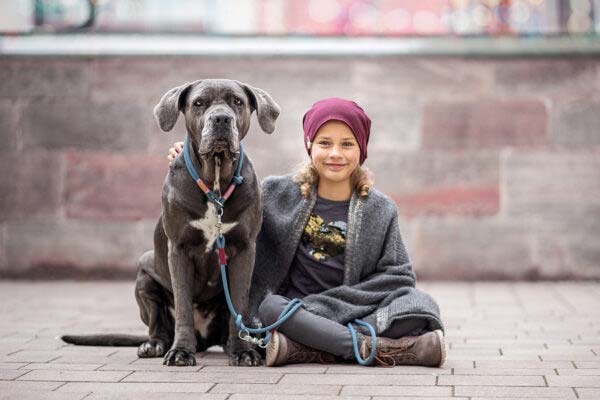 Ruby Halsband und Leine (deep river BERRY) & Lia (Beanie Burgunder) im Partnerlook